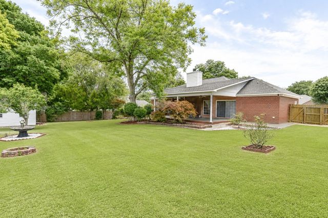 107 Leland Ct, Dothan, AL 36303
