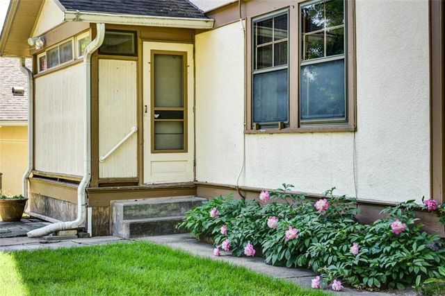44 W 58th Terrace, Kansas City, MO 64113