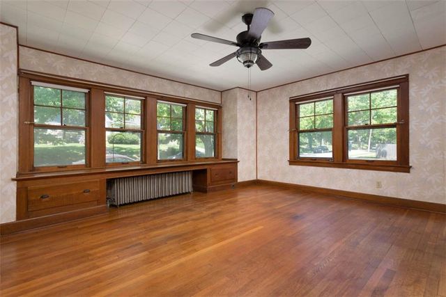 44 W 58th Terrace, Kansas City, MO 64113
