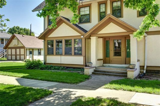 44 W 58th Terrace, Kansas City, MO 64113