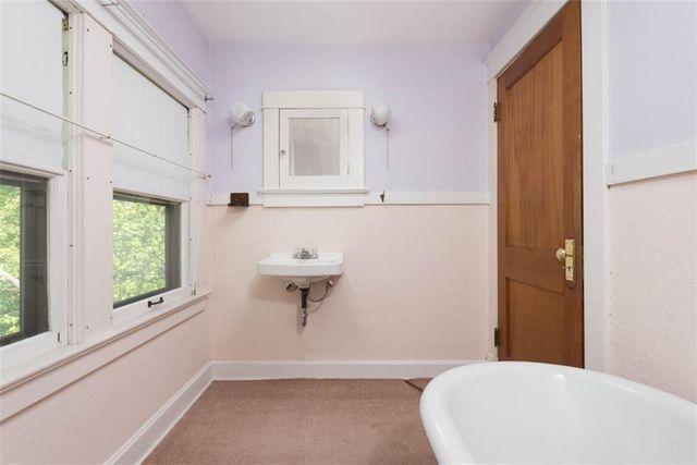 44 W 58th Terrace, Kansas City, MO 64113