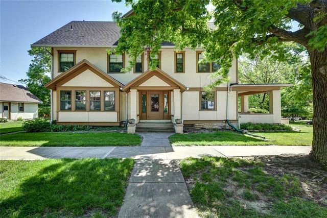44 W 58th Terrace, Kansas City, MO 64113