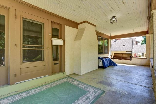 44 W 58th Terrace, Kansas City, MO 64113