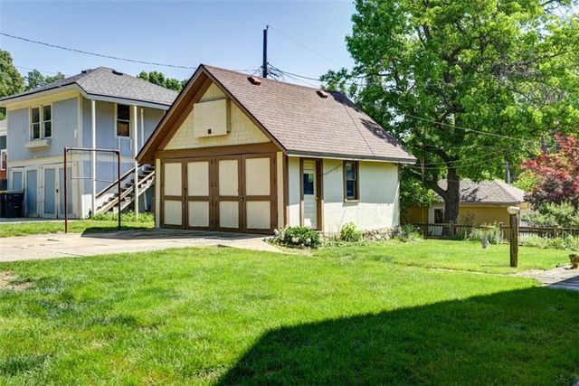 44 W 58th Terrace, Kansas City, MO 64113