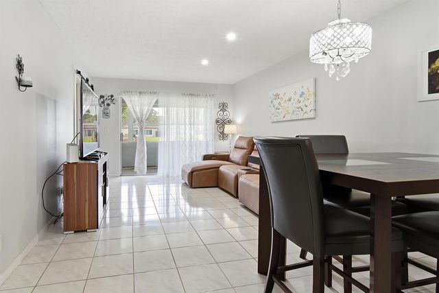 232 Lake Meryl Drive, West Palm Beach, FL 33411