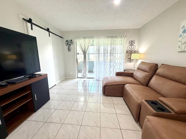232 Lake Meryl Drive, West Palm Beach, FL 33411