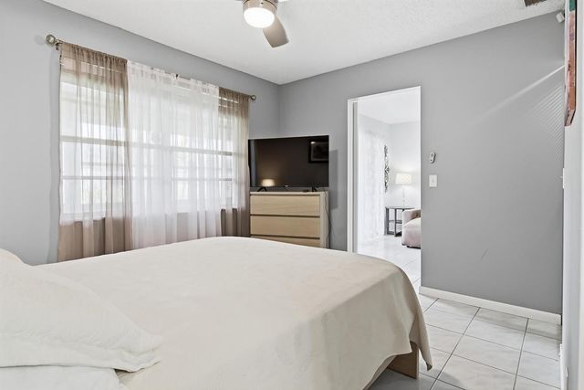 232 Lake Meryl Drive, West Palm Beach, FL 33411