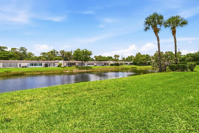 232 Lake Meryl Drive, West Palm Beach, FL 33411