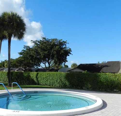 232 Lake Meryl Drive, West Palm Beach, FL 33411