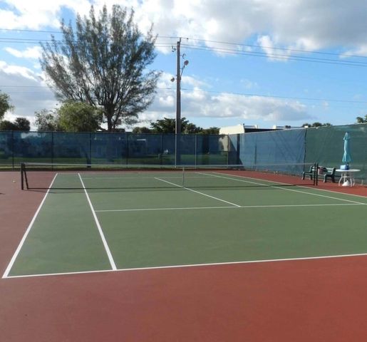 232 Lake Meryl Drive, West Palm Beach, FL 33411