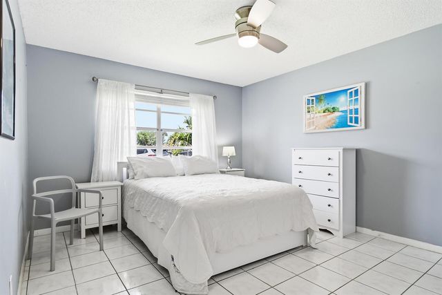 232 Lake Meryl Drive, West Palm Beach, FL 33411