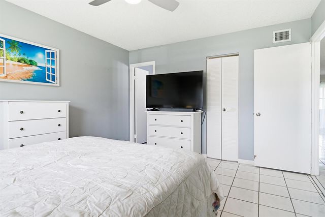 232 Lake Meryl Drive, West Palm Beach, FL 33411