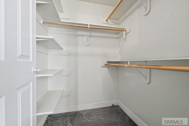 160 E Woodhaven Lane, Idaho Falls, ID 83404