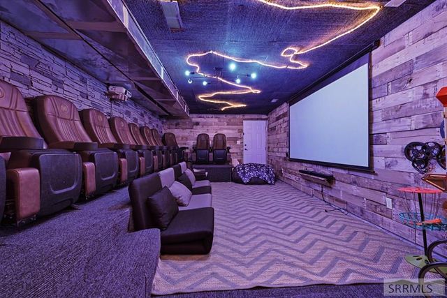 160 E Woodhaven Lane, Idaho Falls, ID 83404