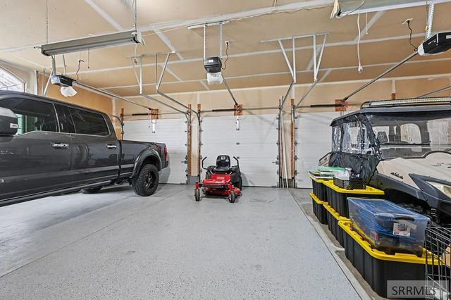 160 E Woodhaven Lane, Idaho Falls, ID 83404