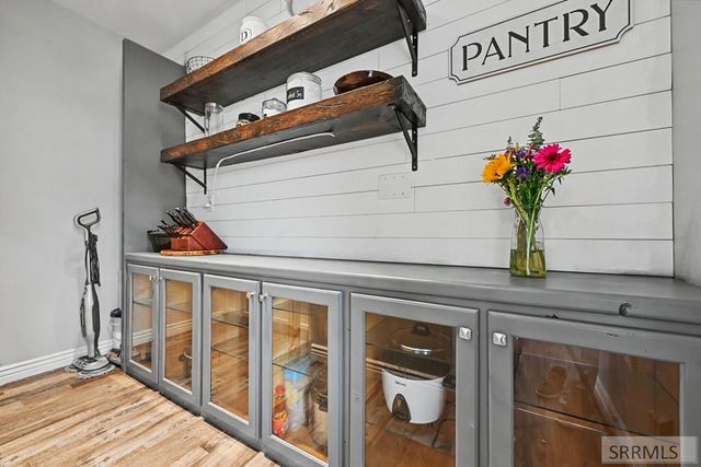 160 E Woodhaven Lane, Idaho Falls, ID 83404