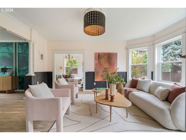 7034 N JOHN Ave, Portland, OR 97203