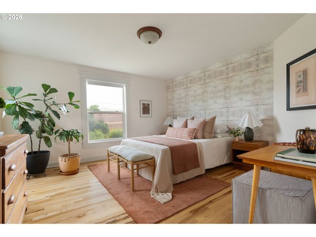 7034 N JOHN Ave, Portland, OR 97203