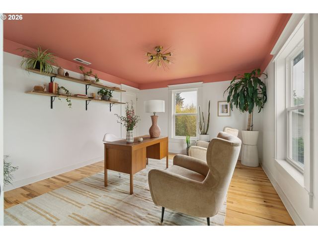 7034 N JOHN Ave, Portland, OR 97203