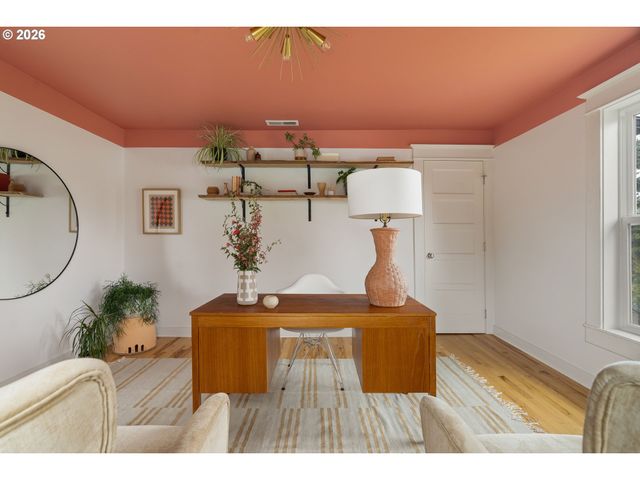 7034 N JOHN Ave, Portland, OR 97203