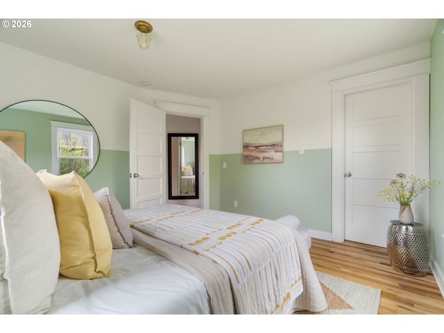 7034 N JOHN Ave, Portland, OR 97203