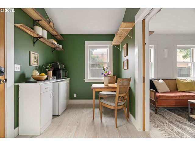 7034 N JOHN Ave, Portland, OR 97203