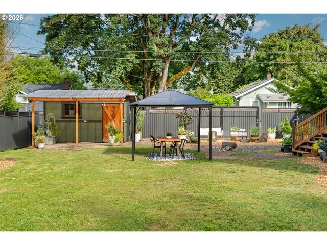 7034 N JOHN Ave, Portland, OR 97203