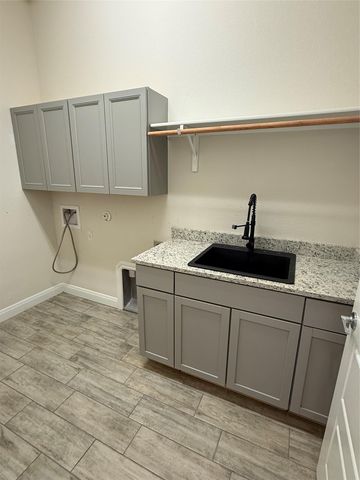 1205 Deering Creek DR, Leander, TX 78641