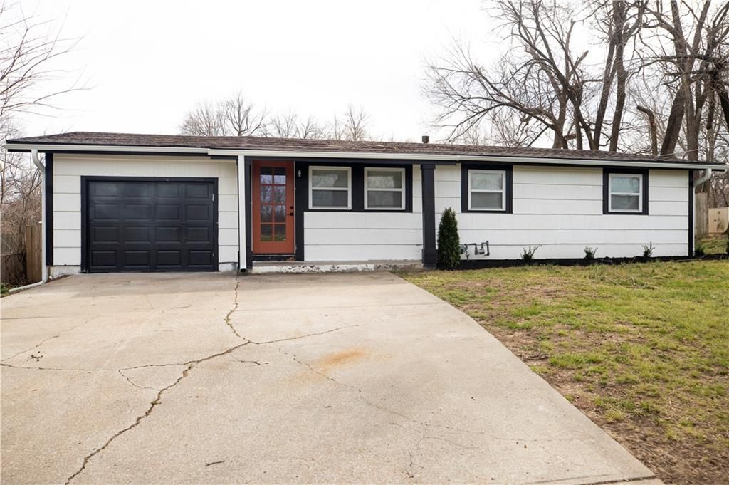 9201 79th Street, Kansas City, MO 64138