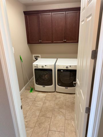1820 E Bella Senterio Avenue, Fresno, CA 93730