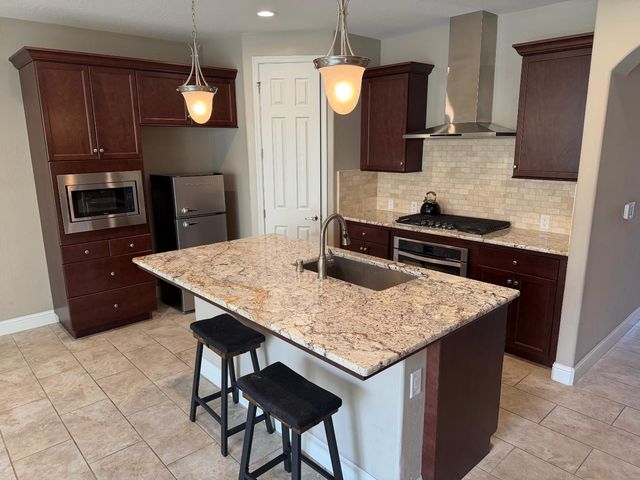 1820 E Bella Senterio Avenue, Fresno, CA 93730