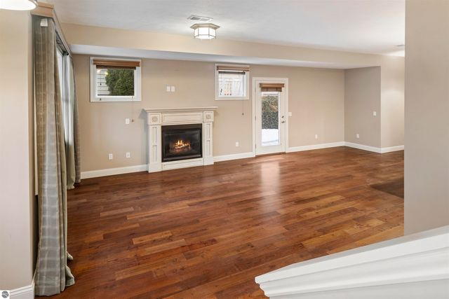 10617 Waterford Rd Unit A 10-A, Traverse City, MI 49684