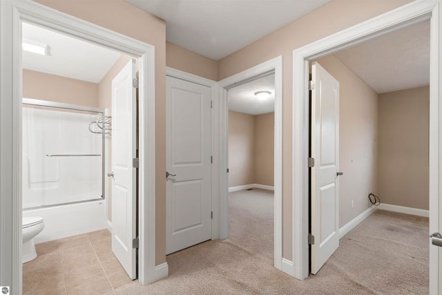 10617 Waterford Rd Unit A 10-A, Traverse City, MI 49684