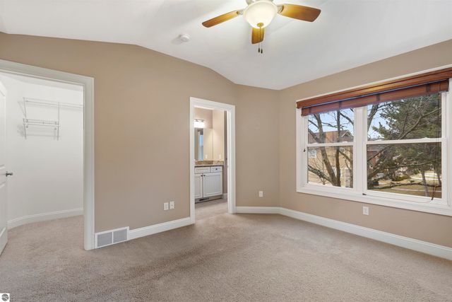 10617 Waterford Rd Unit A 10-A, Traverse City, MI 49684