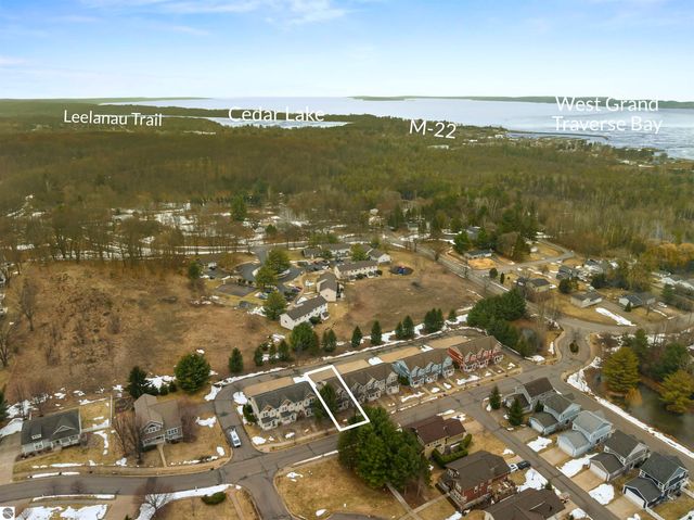 10617 Waterford Rd Unit A 10-A, Traverse City, MI 49684