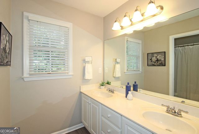 1213 Kingsbury Lane, Powder Springs, GA 30127