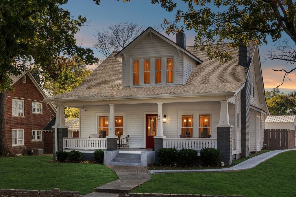 534 Greenwood Ave, Clarksville, TN 37040