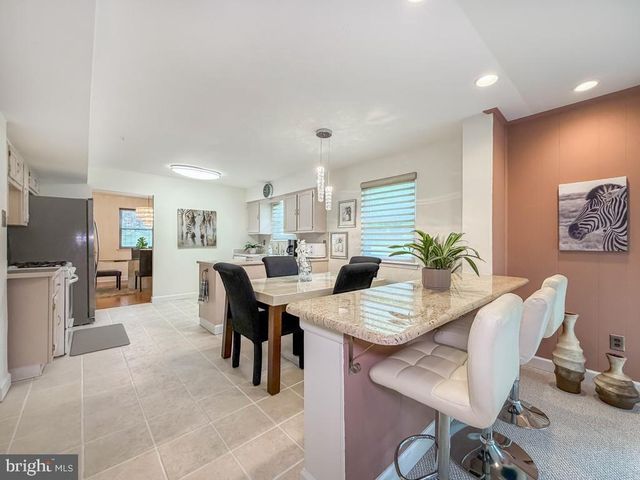 245 TOLL DR, Southampton, PA 18966