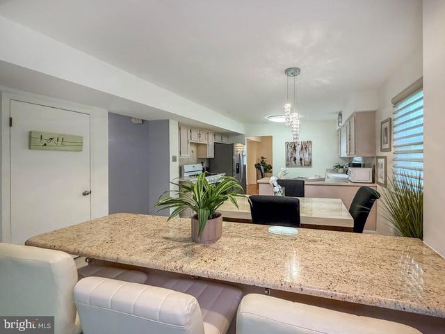 245 TOLL DR, Southampton, PA 18966