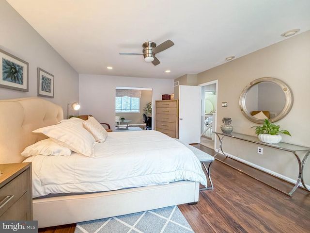 245 TOLL DR, Southampton, PA 18966