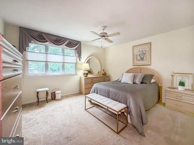 245 TOLL DR, Southampton, PA 18966