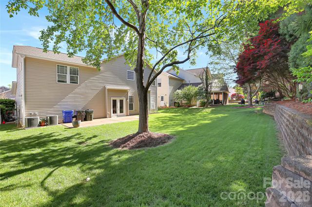 8033 Cottsbrooke Drive, Huntersville, NC 28078