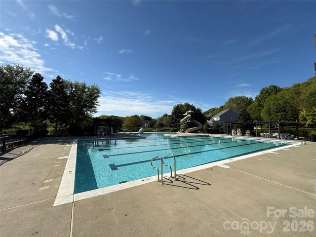 8033 Cottsbrooke Drive, Huntersville, NC 28078