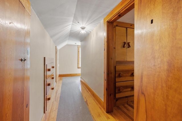 361 Mulpus Rd, Lunenburg, MA 01462
