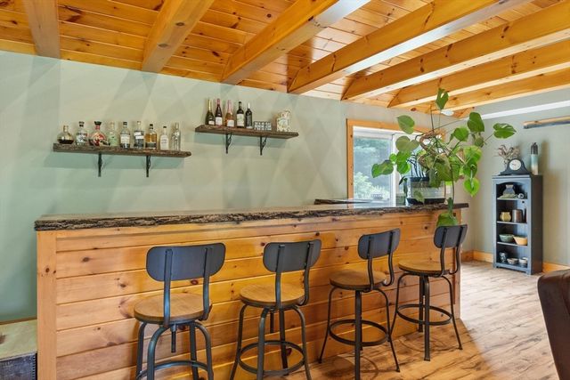 361 Mulpus Rd, Lunenburg, MA 01462