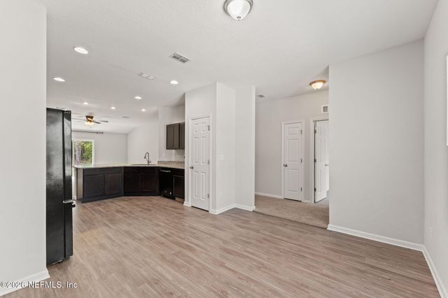 12474 CAMDEN Road, Jacksonville, FL 32218