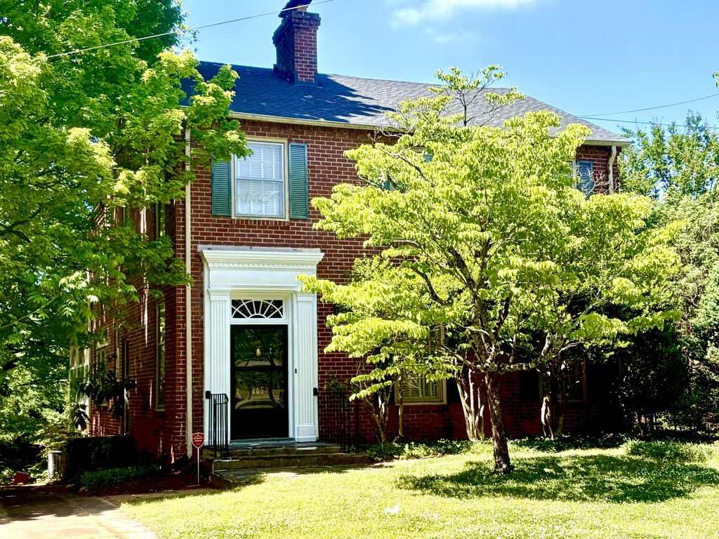 602 E Madison Avenue, Athens, TN 37303