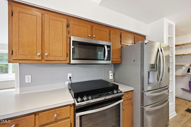 702 N 9th Street, Mebane, NC 27302
