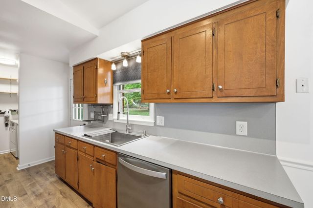 702 N 9th Street, Mebane, NC 27302