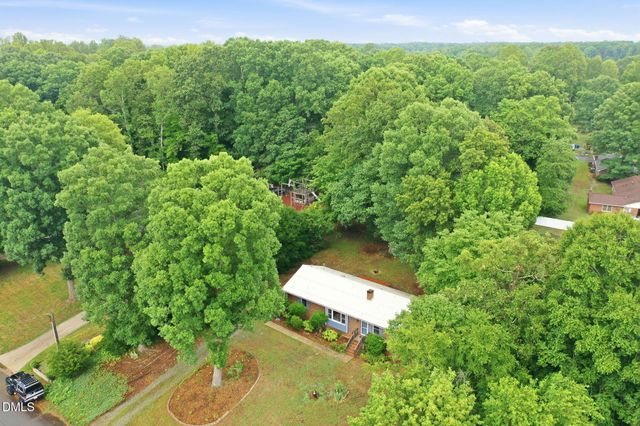 702 N 9th Street, Mebane, NC 27302